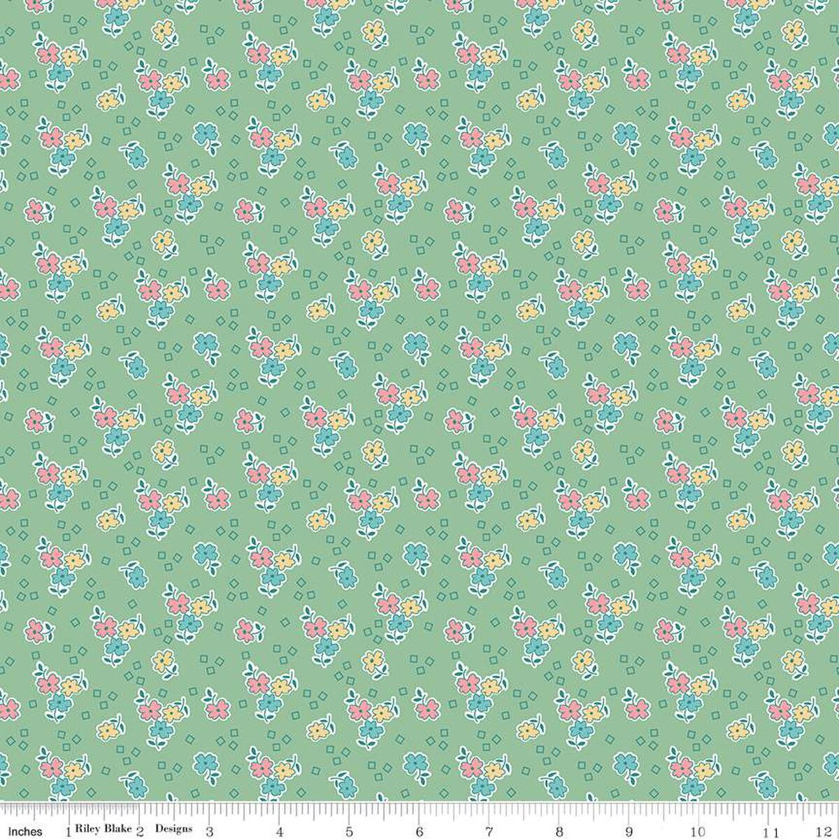 Lizzie Leaf  Bee Vintage*